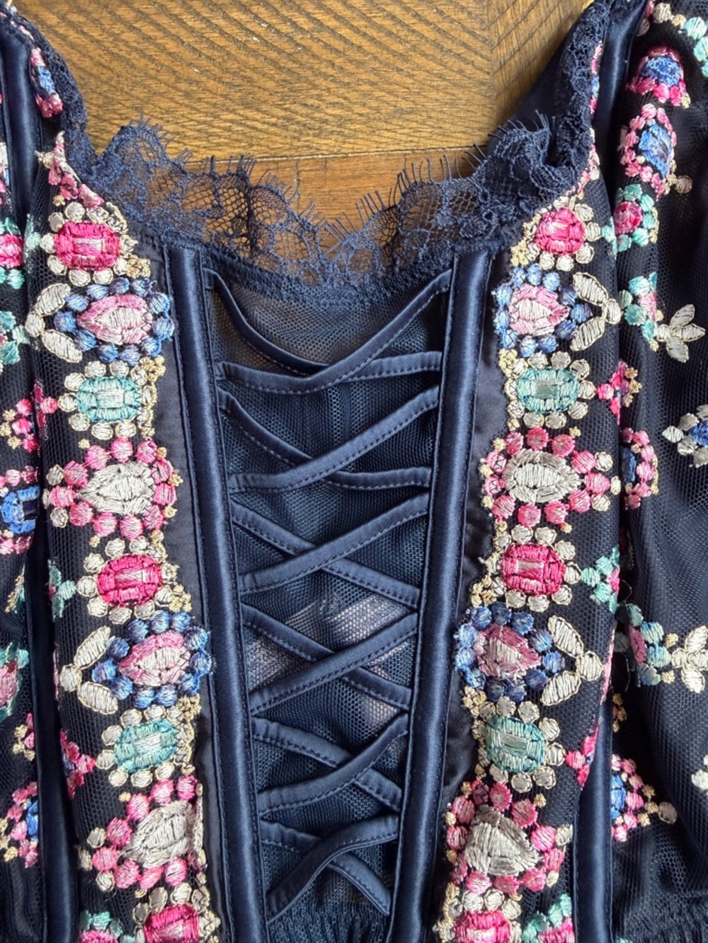 Victoria's Secret Navy Embroidered Lace-Up Bustier & Garter - Picture 6 of 12